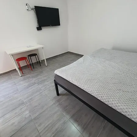 Budget Apartment Lelo Center 4 Osijek Exterior photo