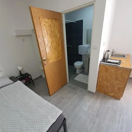 Budget Apartment Lelo Center 4 Osijek Exterior photo