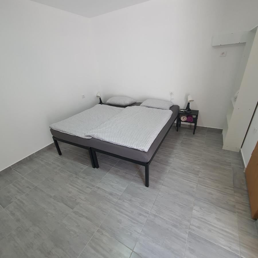 Apartment Budget Lelo Center 4 *